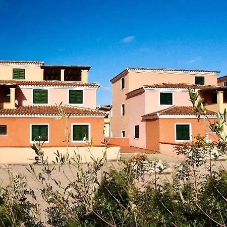 With Air Conditioning In Sos Alinos 3* Orosei