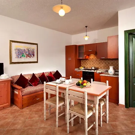 Aparthotel With Air Conditioning In Sos Alinos 3*