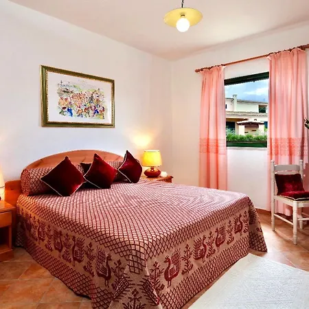 Aparthotel With Air Conditioning In Sos Alinos Orosei